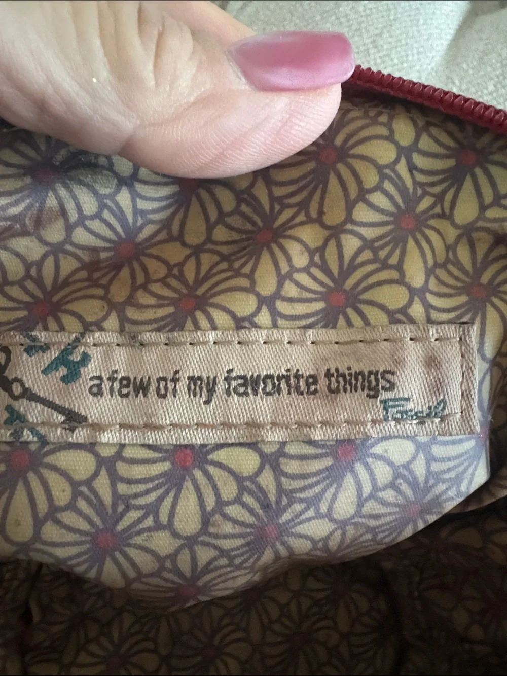 Fossil compact cosmetic